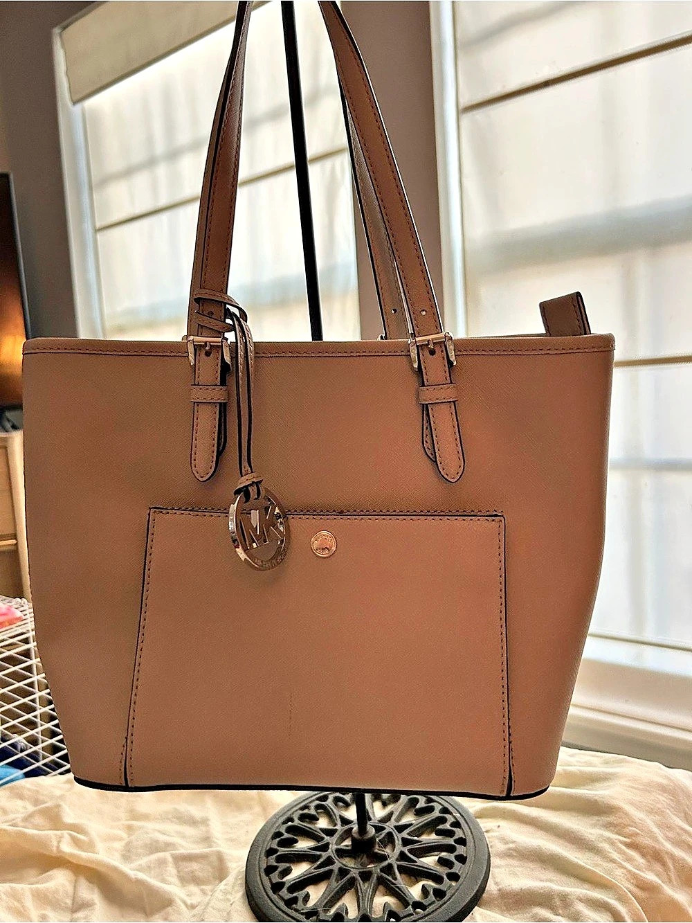 Michael Kors Jet Set Large Saffiano Leather Pocket Tote Bag grey